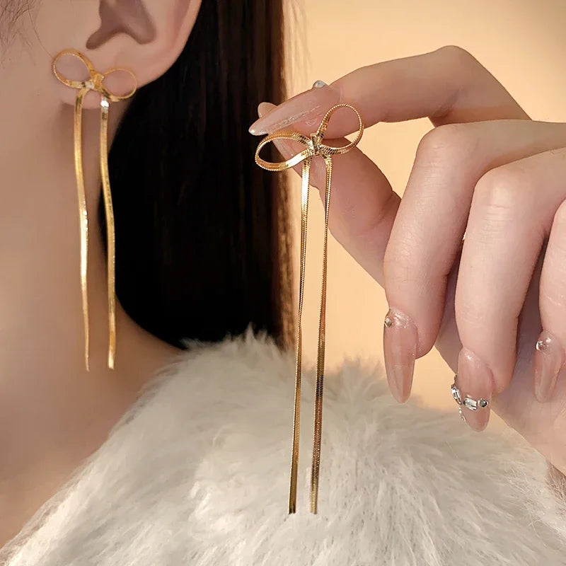 Auryn ribbon bow earrings