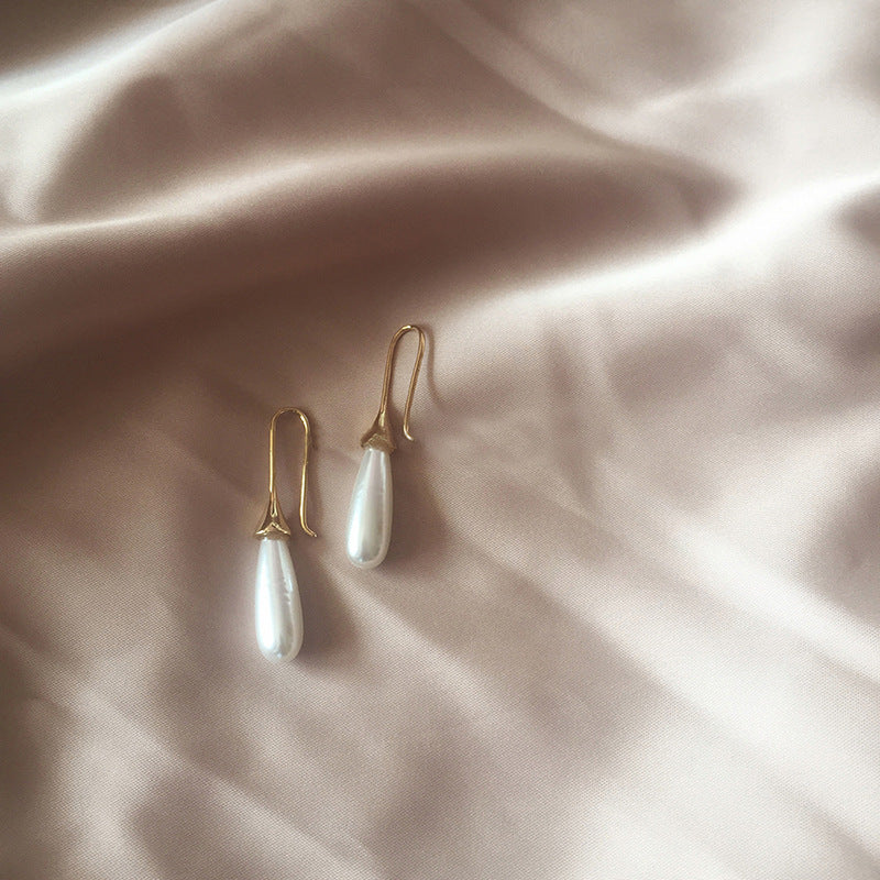 Perle — Pearl-Effect Teardrop Earrings